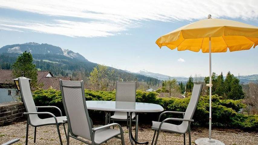 Ferienhaus für 6 Personen, mit Pool und Garten sowie Terrasse, mit Haustier im Ostallgäu - 2