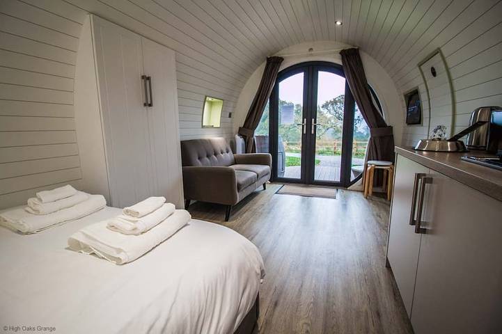 Glamping for 2 people, with terrace, with pets in North York Moors National Park