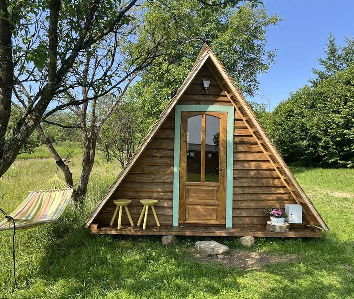 Gîte pour 2 personnes, avec Jardin et Vue dans Breb