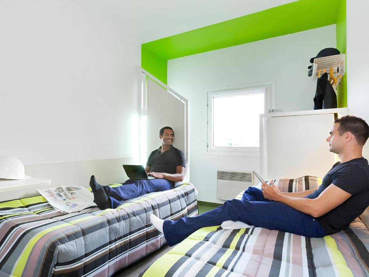 Triple Room in Saint-Quentin-Fallavier, Région de La Tour-du-Pin
