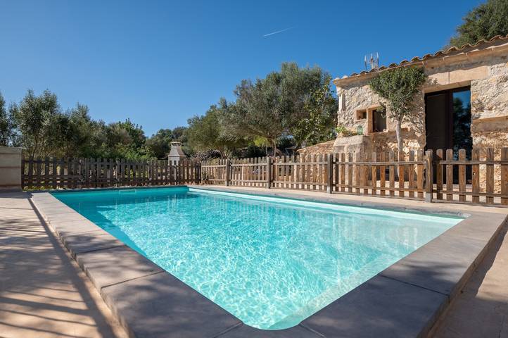 Gîte pour 4 personnes, avec jardin à Petra - 2