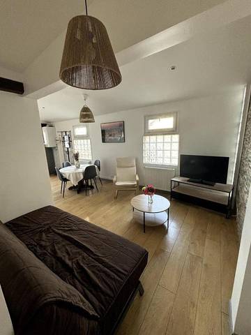 Gîte pour 7 personnes, avec terrasse à Drancy