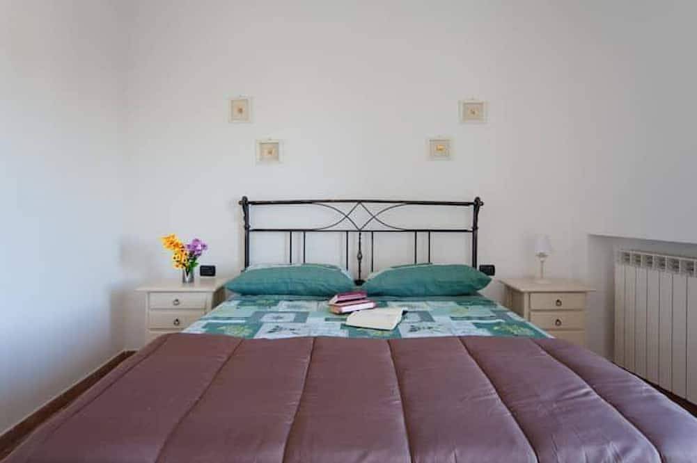 Appartamento intero, Casa Sole in Monte di Procida, Napoli e dintorni