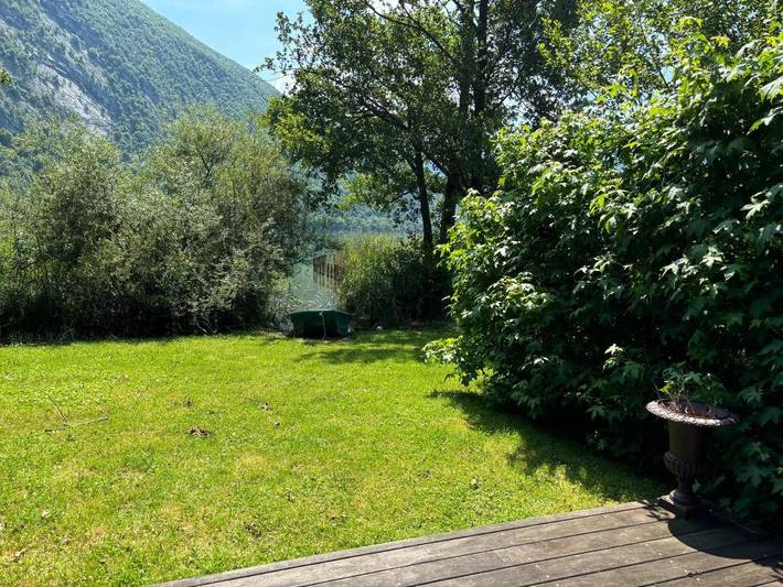 Gîte pour 6 personnes, avec jardin ainsi que vue et vue sur le lac dans Nances - 3