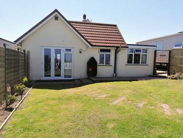 Holiday Home for 4 People in Runton, Norfolk, Photo 1