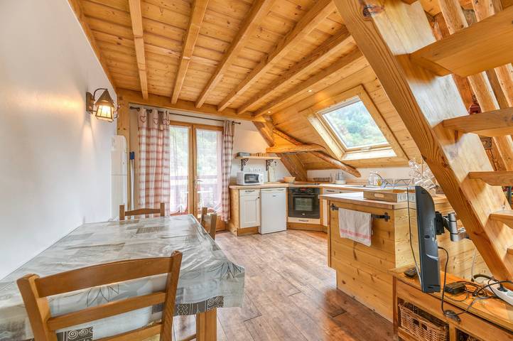 Gîte pour 2 personnes, avec jardin à Oz - 3