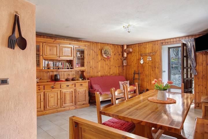 Hel lägenhet, Tillier Apartment with Mountain View and Wi-Fi in Tillier, Comune di Fénis