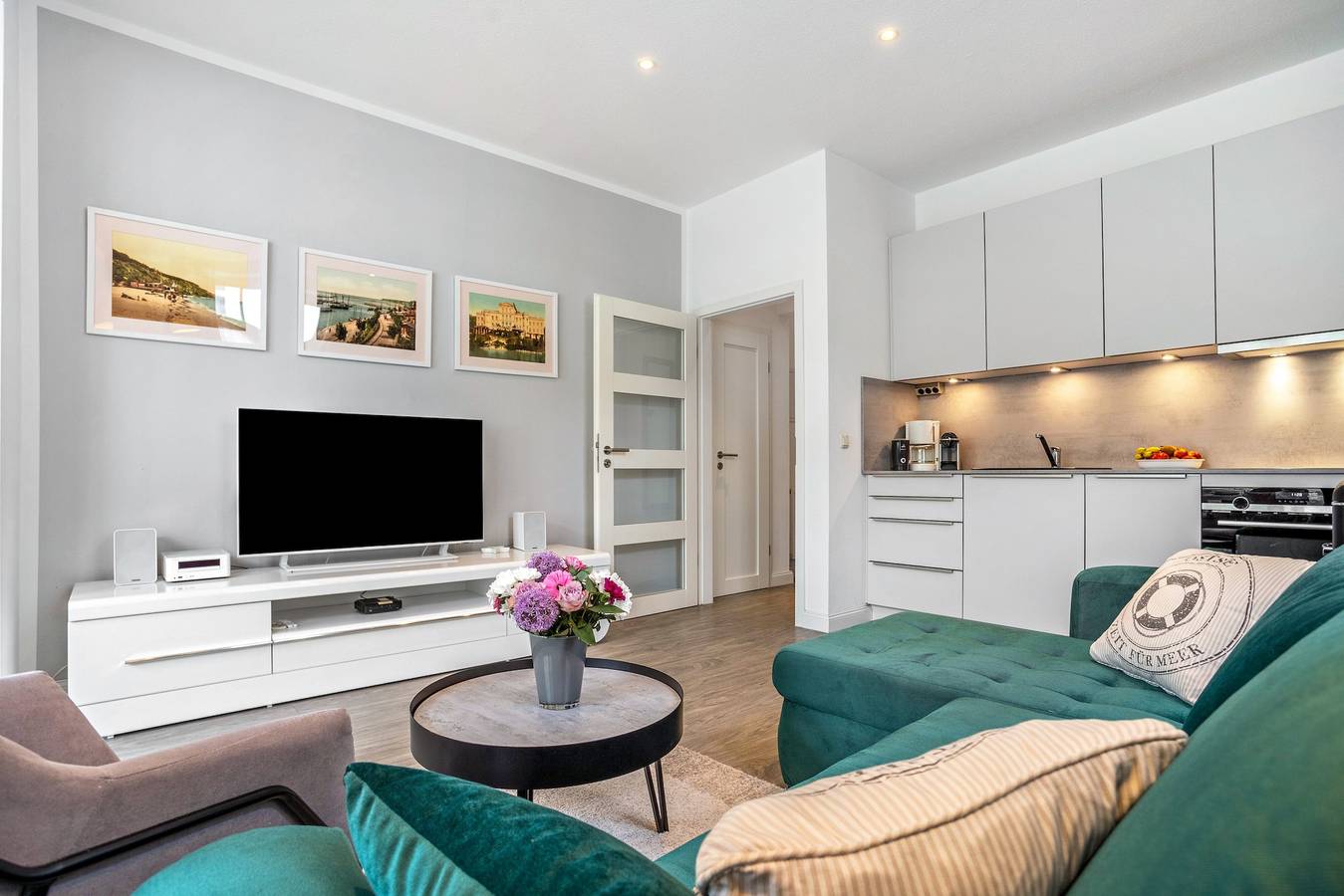 Ganze Wohnung, "Jenseits von Eden“ in der Villa Eden, 2 Zimmer Apartment mit Balkon in Strandnähe in Ostseebad Binz, Binz