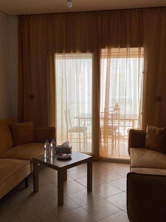 Gîte pour 13 personnes, avec piscine ainsi que terrasse et vue, animaux acceptés dans Madagh - 3