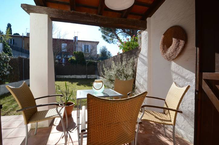 Casa rural para 6 personas, con jardín y terraza en Pals - 2