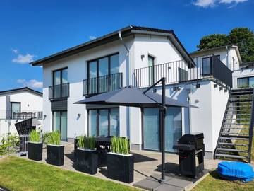 Ferienhaus für 6 Personen, mit Garten und Seeblick sowie Sauna, kinderfreundlich in Hessen