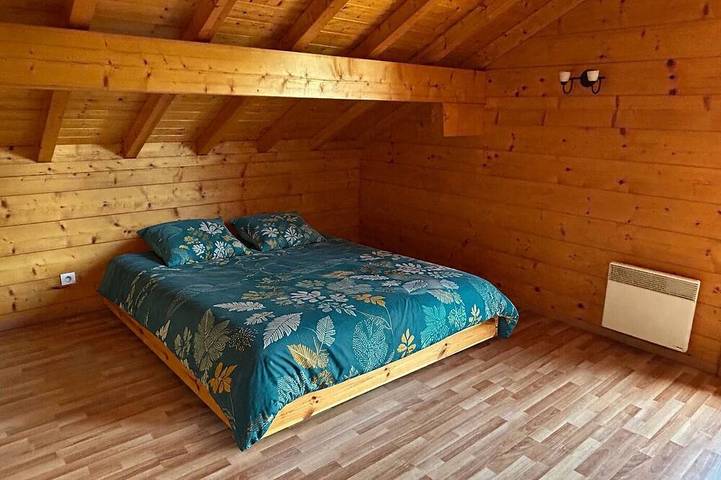 Gîte pour 6 personnes, avec jardin et balcon dans Lac de Bonlieu - 2