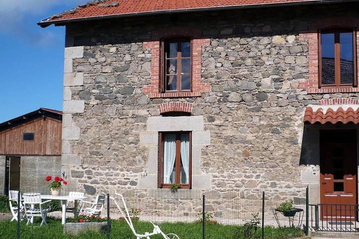 Gîte pour 2 personnes, avec jardin