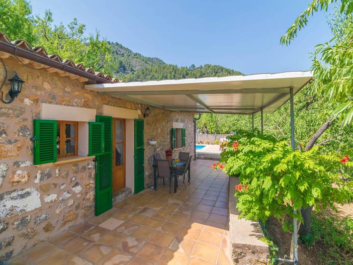 Villa für 2 Personen, mit Terrasse und Garten sowie Pool in Sóller