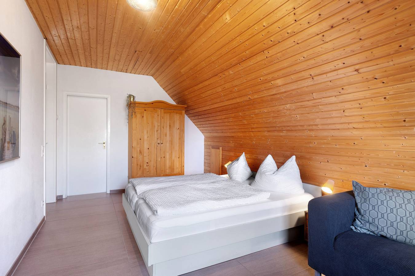 Ganze Wohnung, Ferienwohnung Ausguck Ohne Balkon" mit Seeblick, Gemeinschaftsterrasse und Wi-Fi in Moos, Untersee