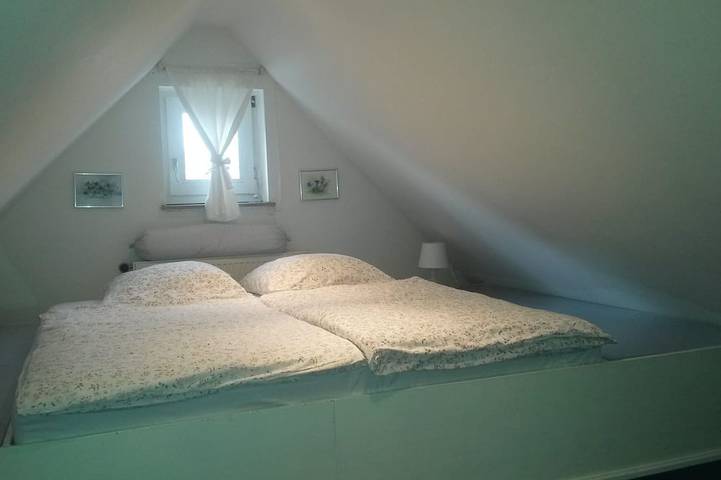 Ferienwohnung für 4 Personen, mit Balkon und Whirlpool in Spandau - 2