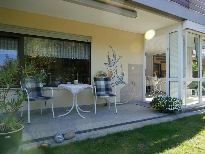 Ganze Wohnung, Komfortable Ferienwohnung für 2 – Wintergarten, Terrasse, Liegewiese, Ruhe & Natur in Lauf, Ferienregion Sasbachwalden Region