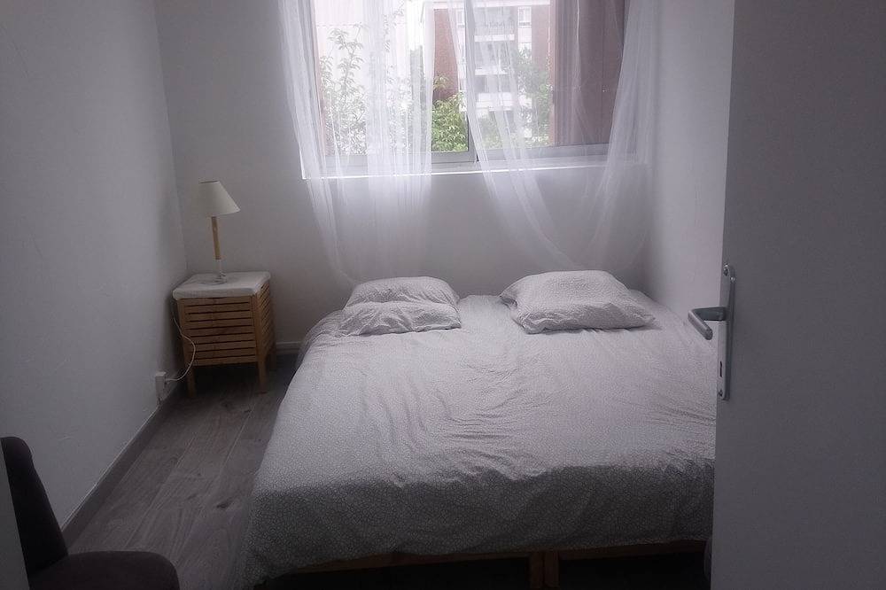 Appartement entier, Joli appartement  en  banlieue 20 minutes de  Paris, pour  5 personnes. in Maisons-Laffitte, Yvelines