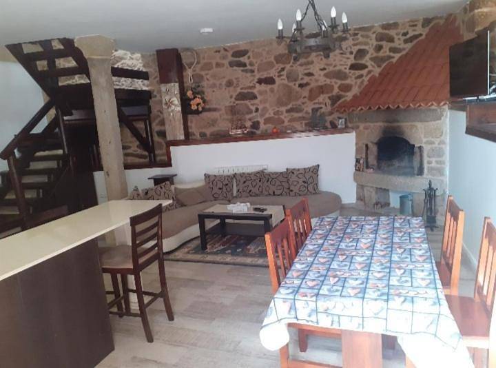Three-Bedroom House in Padrón, Provincia de La Coruña
