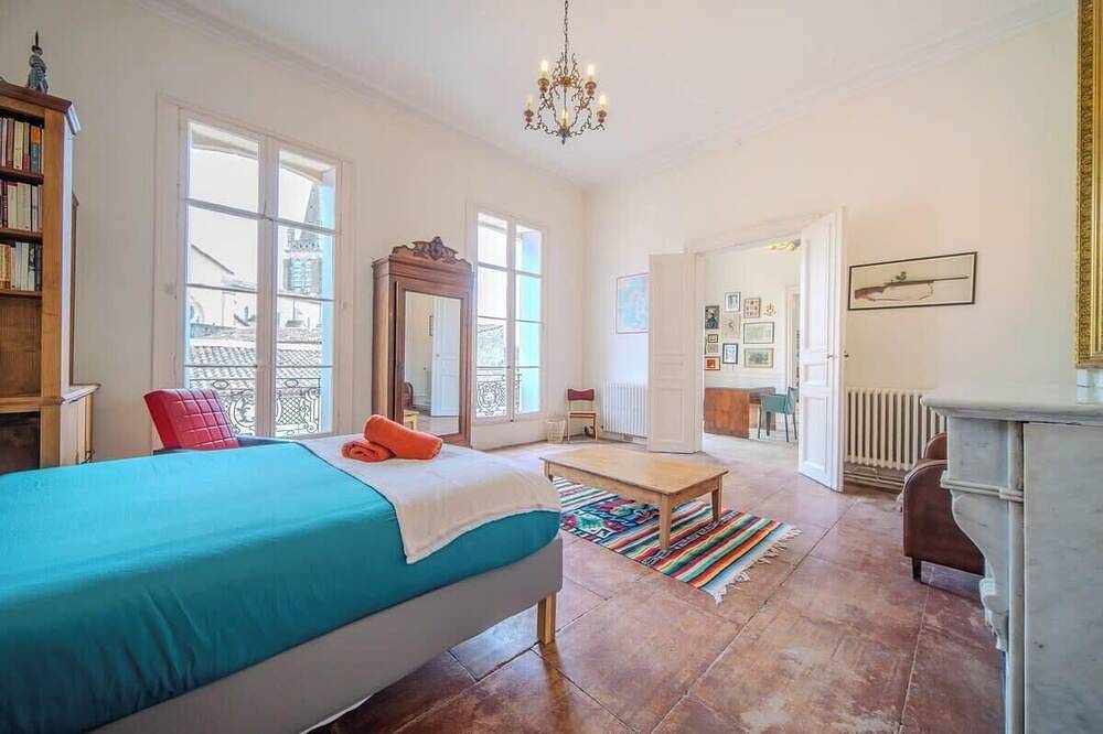 The Belvedere Manor - Piscina/Futbolín/Billar in Castries, Region de Montpellier