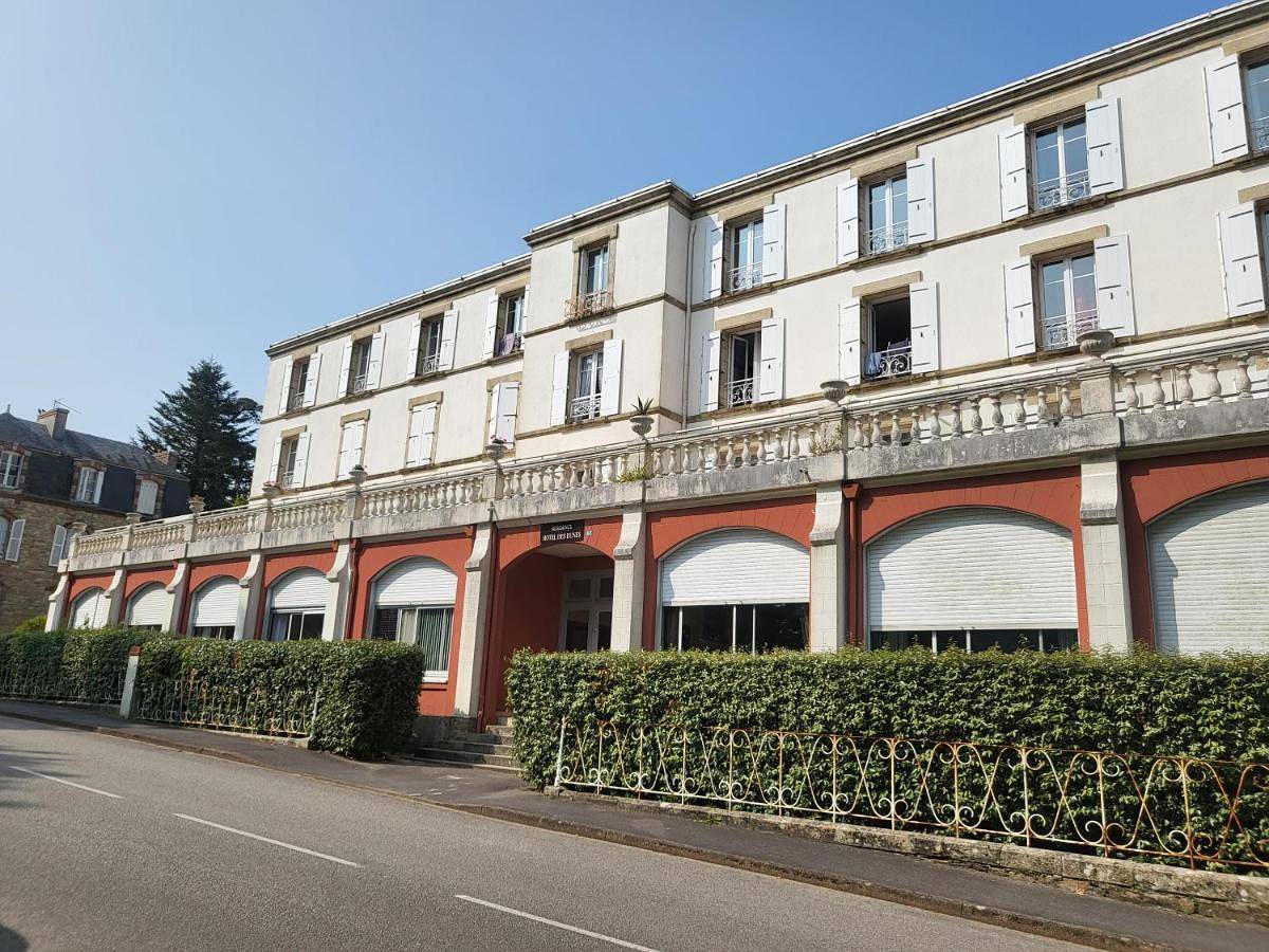 Appartement entier, "Plage des Dunes" Grand Studio ouvert face à la plage! Avec 1 mezzanine et 1 alcôve in Fouesnant, Côte de Cornouaille