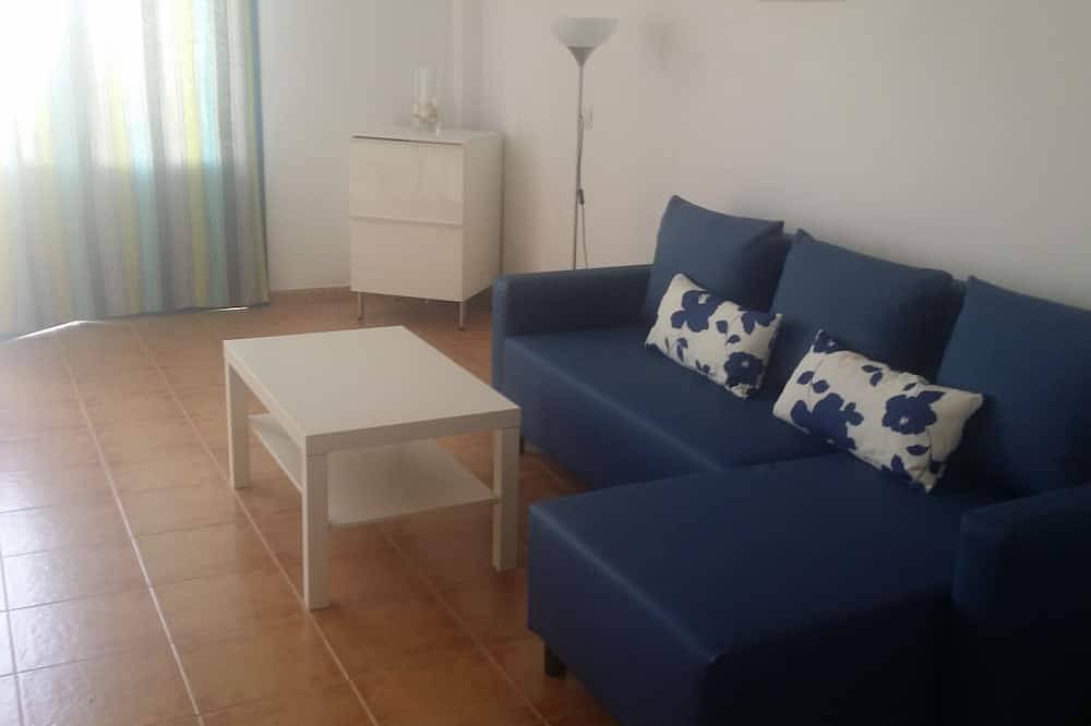 Vacation Home 'Azul' with Sea View, Private Terrace and Wi-Fi in La Graciosa, Parque Natural Archipiélago Chinijo