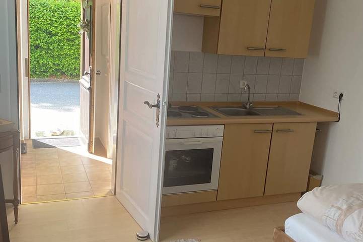 Ganze Wohnung, Ferienwohnung + Pferde-Boxen auf dem Bauernhof idyllisch im Allgäu / Kaufbeuren in Kaufbeuren, Bayerisch Schwaben