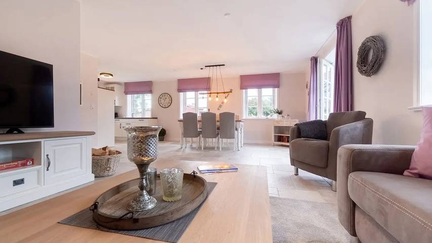 Ferienhaus für 6 Personen, mit Sauna und Terrasse sowie Garten