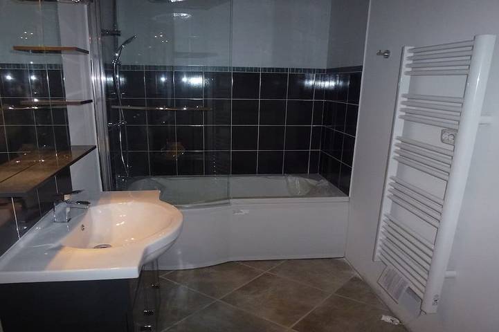 Gîte pour 4 personnes, avec Jacuzzi ainsi que Terrasse et Jardin à Chasseneuil-sur-Bonnieure - 4