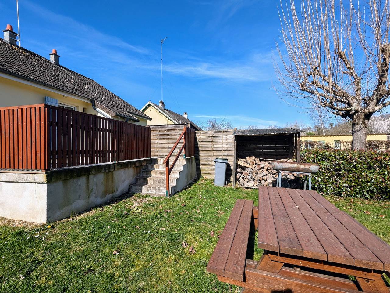 Gîte au Bord de la Creuse avec Jardin Privé in Ceaulmont, Région de La Châtre