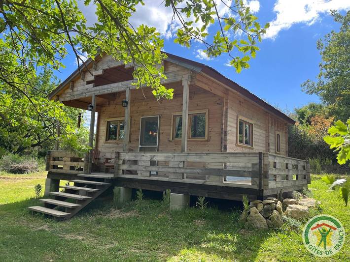 Gîte für 2 Personen, mit Terrasse in 