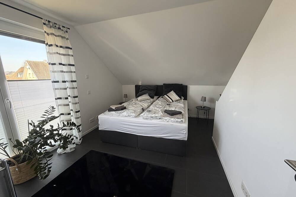 Ganze Wohnung, Moderne Ferienwohnung über 2 Etagen in ruhiger Umgebung in Bissendorf, Wiehengebirge