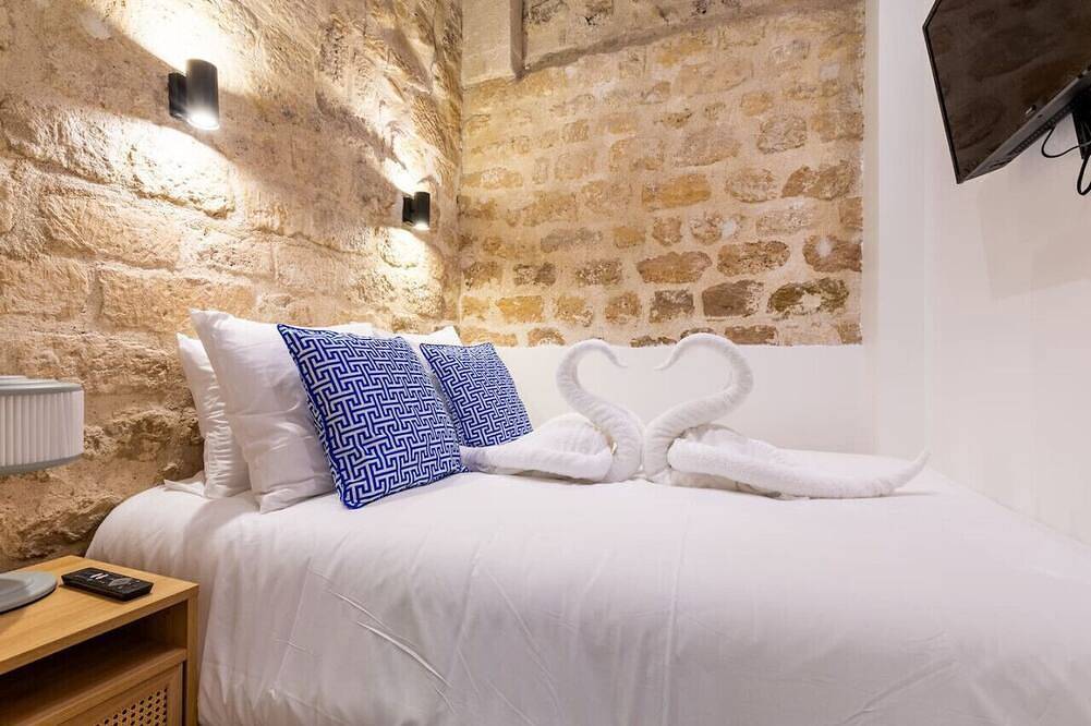 Entire apartment, Typical Parisian Apart#Quatier Latin#Notre Dame# in Paris, Ile de France