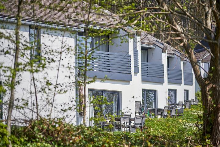 Ferienpark für 4 Personen, mit Balkon/Terrasse und Terrasse sowie Garten in Rheinland-Pfalz