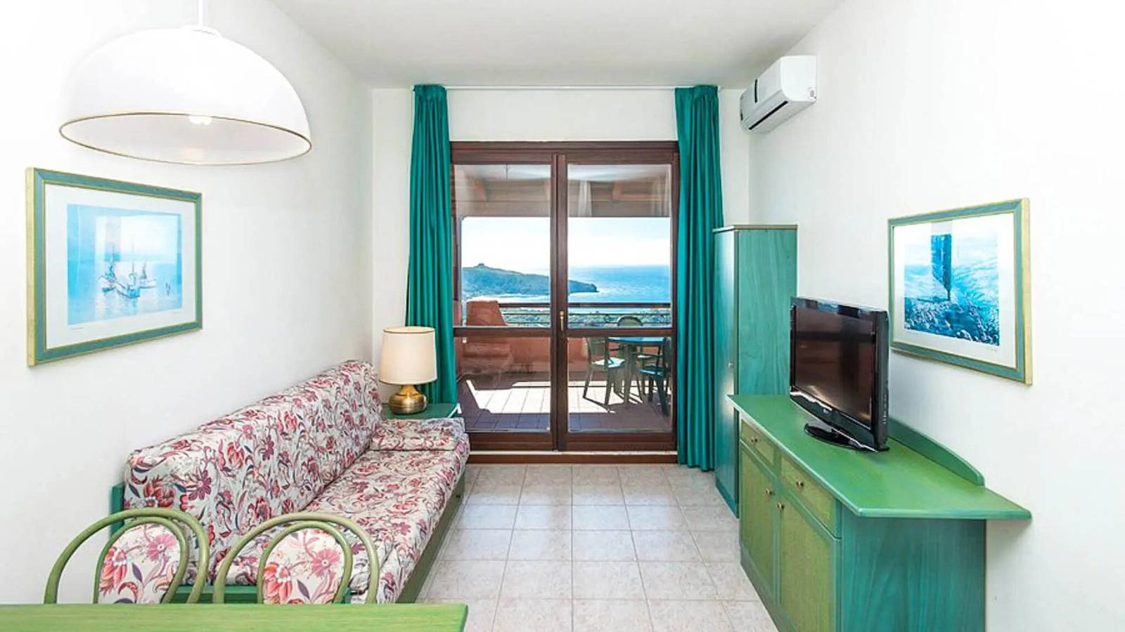 Appartement entier, P.R. Club - Appartement Faro 30 : Vue Mer, Terrasse Privée, Climatisation in Centola, Cilento