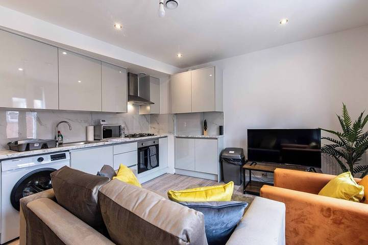 Apartment for 6 people in Basingstoke