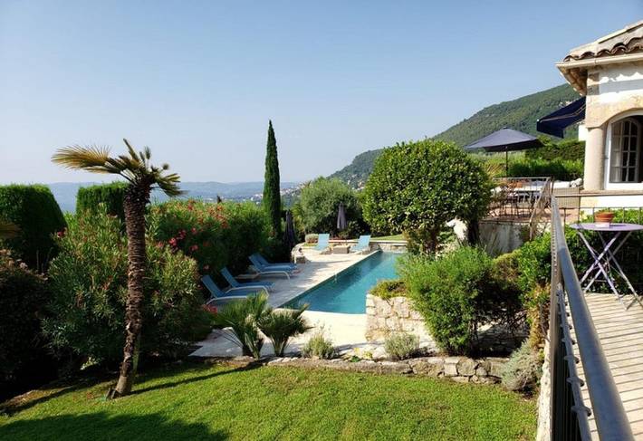 Villa pour 8 personnes, avec jardin ainsi que vue sur l’océan et piscine, adapté aux familles à Grasse - 3
