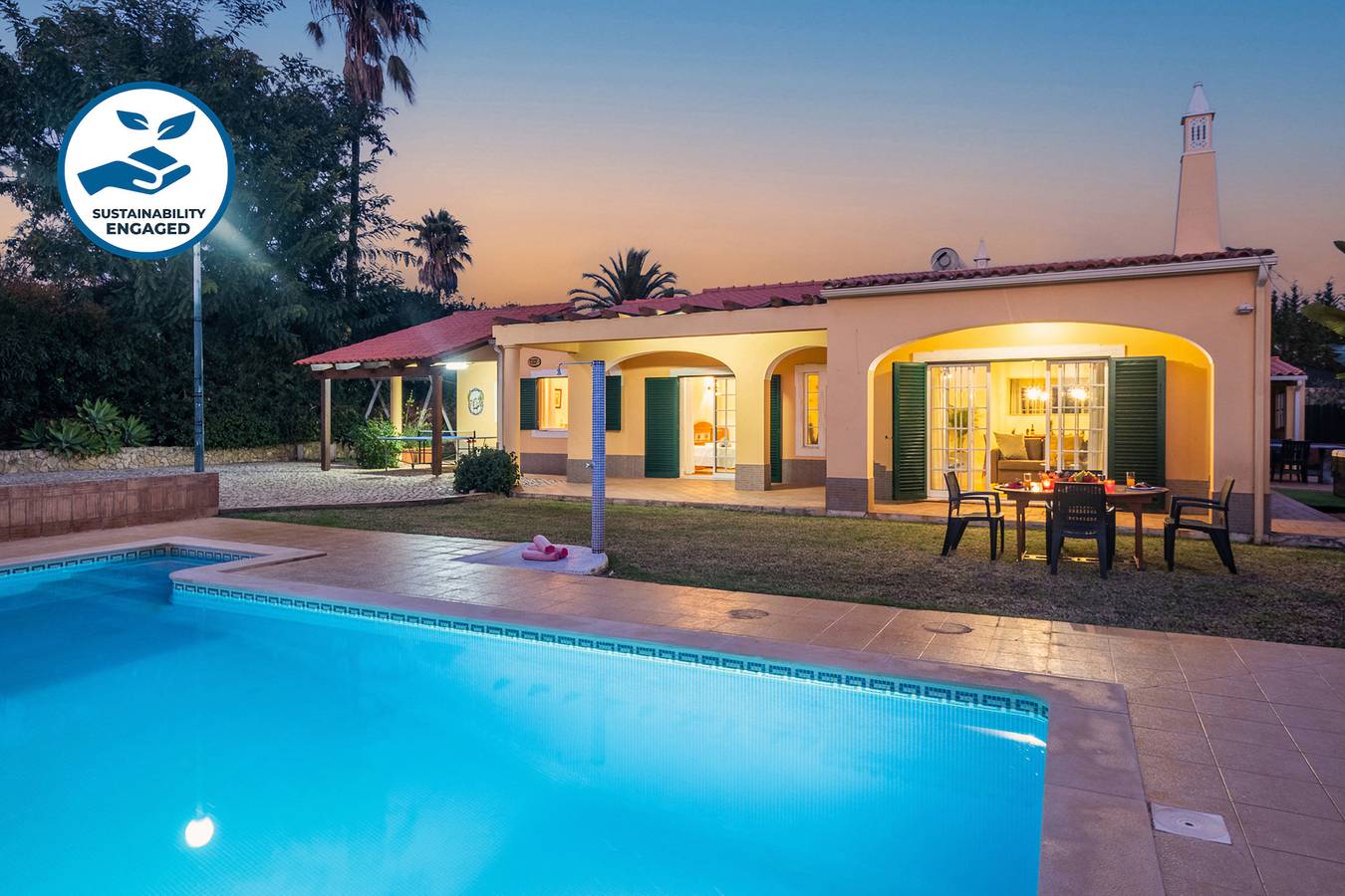 Villa Bali in Torre de Mosqueira, Ferreiras