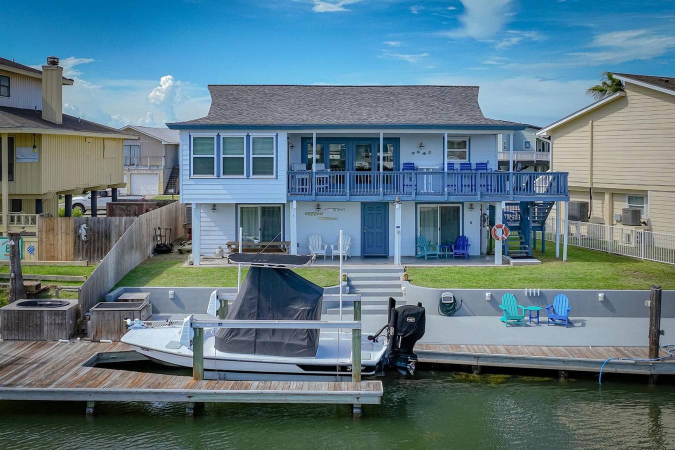 Vacation Rental for 10 Guests in City-by-the Sea, Aransas County