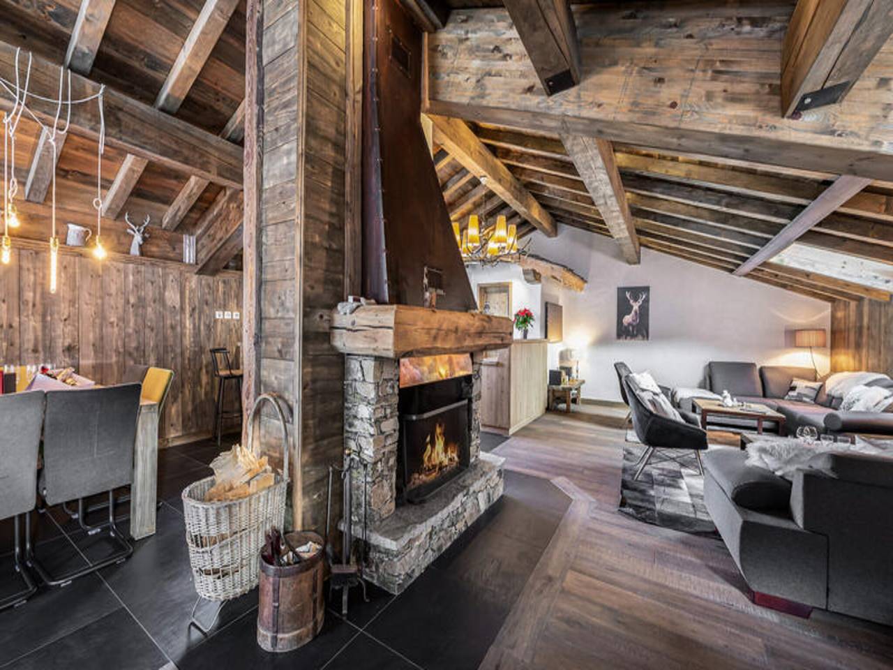 Ganze Wohnung, Chalet in Courchevel mit privatem Spa in Le Praz, Saint-Bon-Tarentaise