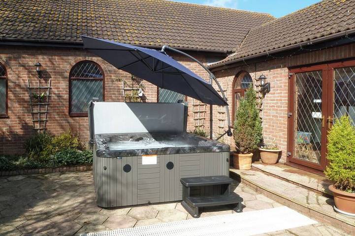 Holiday rental for 10 people, with hot tub, with pets in Skegness