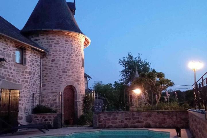 Ferienhaus für 8 Personen, mit Garten in Alligny-en-Morvan