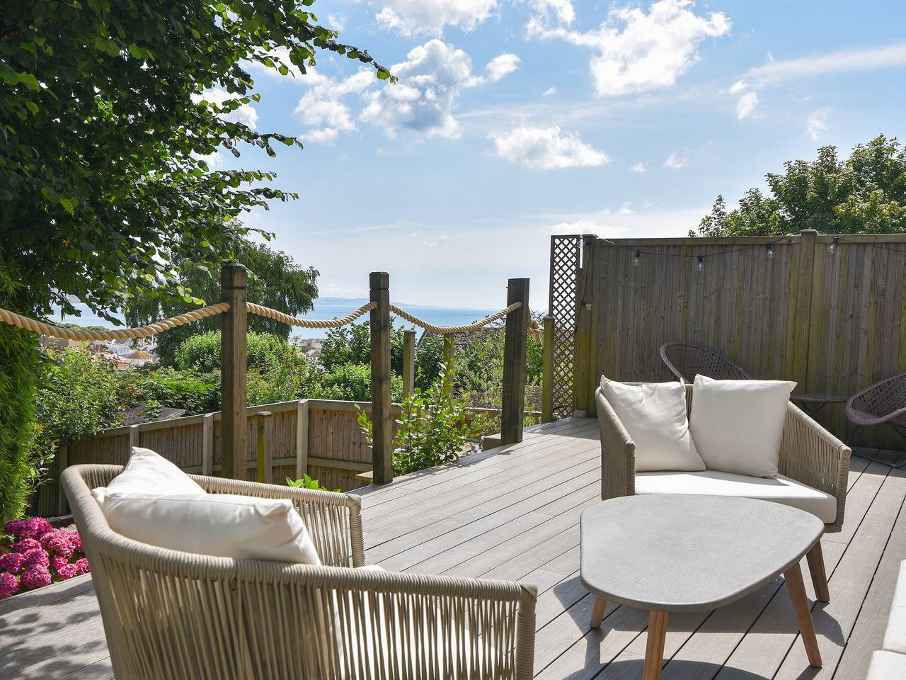 Glamping for 2 People in Lyme Regis, Jurassic Coast