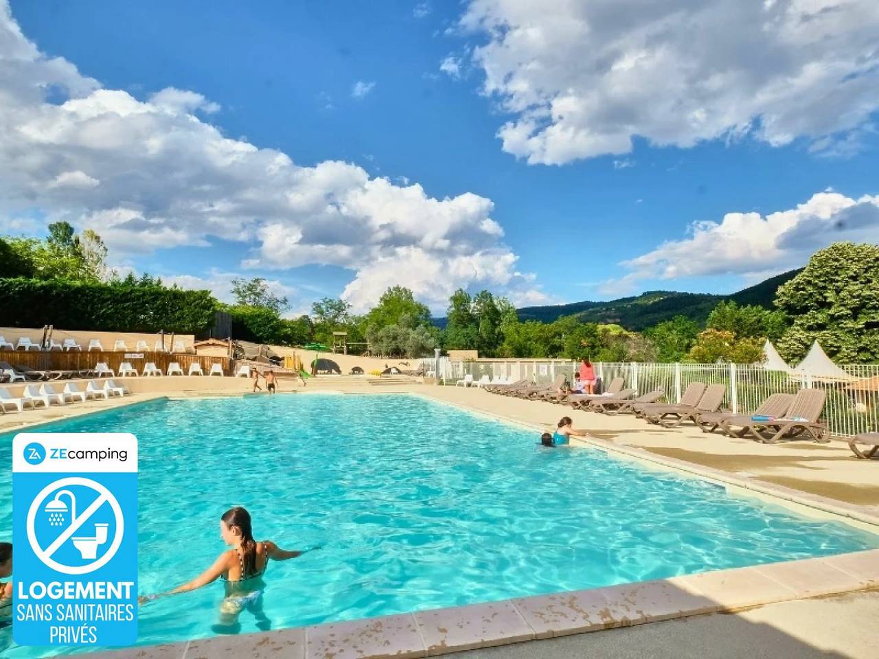 Zecamping 3 étoiles piscine chauffée locatif 20m2 in Lussas, Ardèche