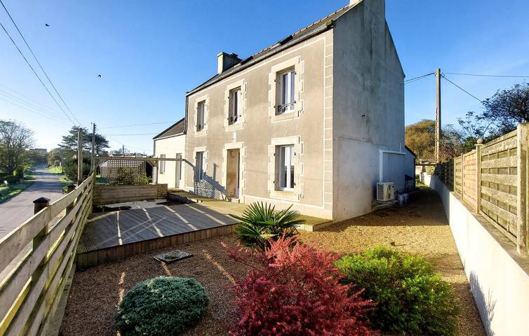 Location de vacances pour 8 personnes, avec Jardin à Saint-Pabu