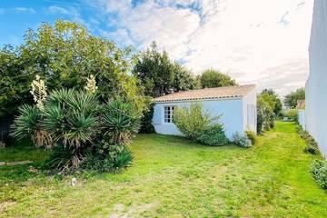 Gîte pour 4 personnes, avec jardin dans Office De Tourisme De Loix