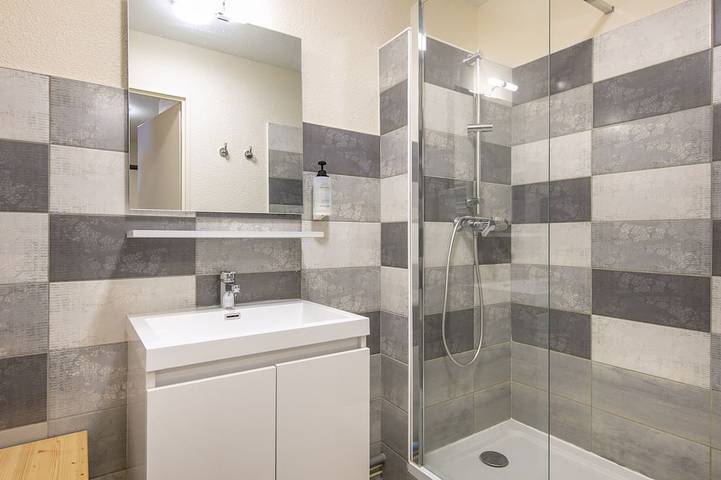 Gîte pour 6 personnes, avec balcon à Saint-Colomban-des-Villards - 4