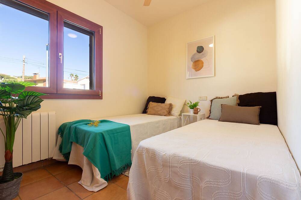 Villa Brisa - Piscina con Jacuzzi, Sala Juegos, Bbq in Roda de Berà, Costa Dorada