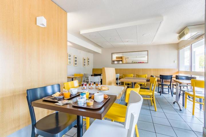 Hôtel pour 4 personnes à Joué-lès-Tours - 3