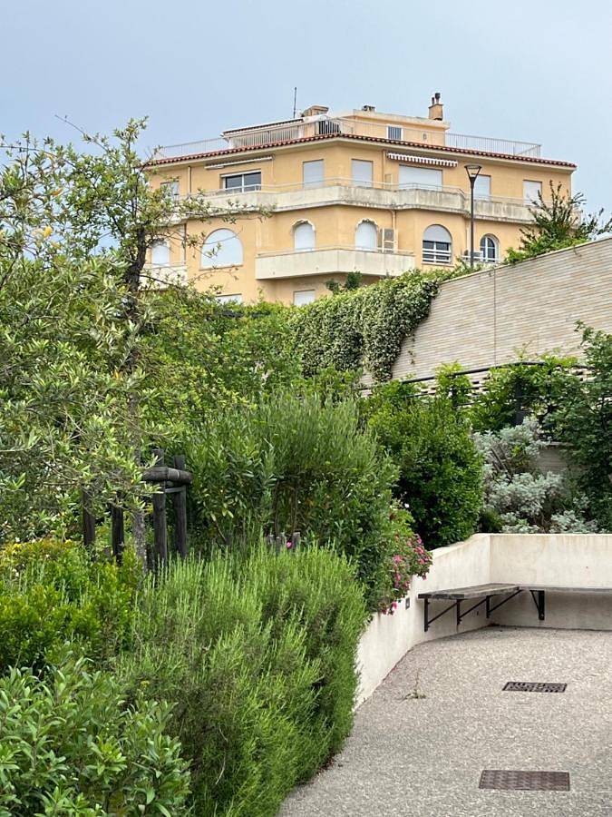 Gîte pour 5 personnes, avec vue et terrasse à La Celle-sous-Gouzon - 3